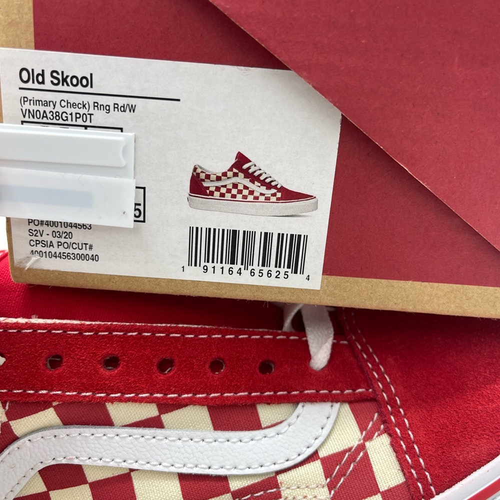 Vans WMNS Old Skool
(Primary Check) Rng Red/White Sneakers 
VN0A38G1P0T - Picture 14 of 16